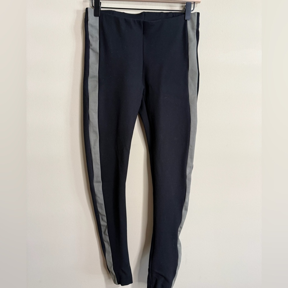 ESQUALO Black Leggings with gray contrast side stripe